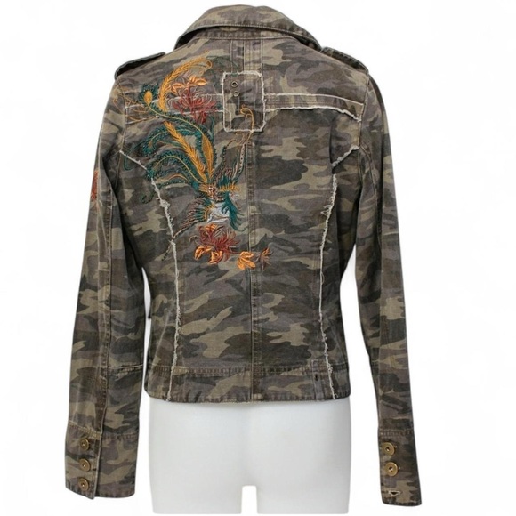 Wet Seal Jackets & Blazers - Y2K Vintage Wet Seal Camo Embroidery Jacket